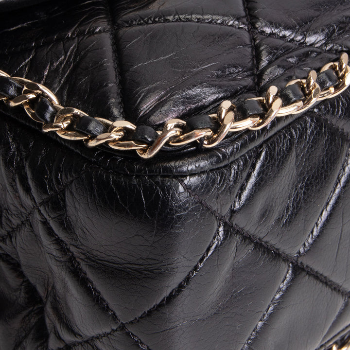 CHANEL Running Chain Flap Bag