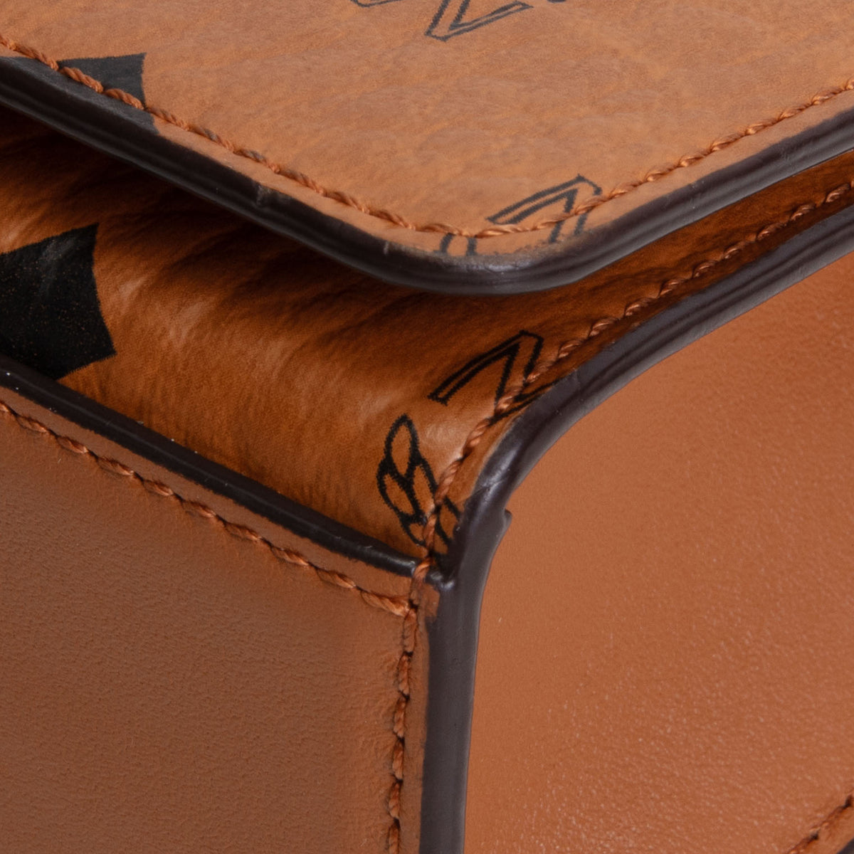 MCM Aren Shoulder Bag in Visetos