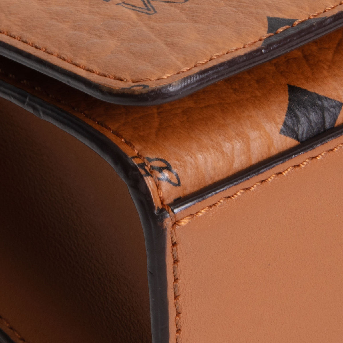 MCM Aren Shoulder Bag in Visetos
