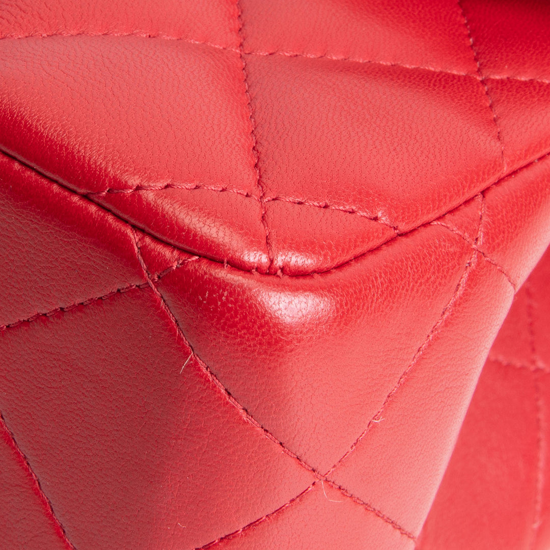 CHANEL Lambskin Classic Jumbo Double Flap