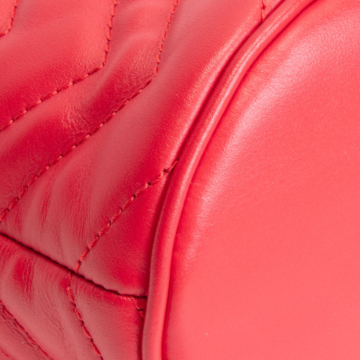 GUCCI Mini GG Marmont Bucket Bag - Red