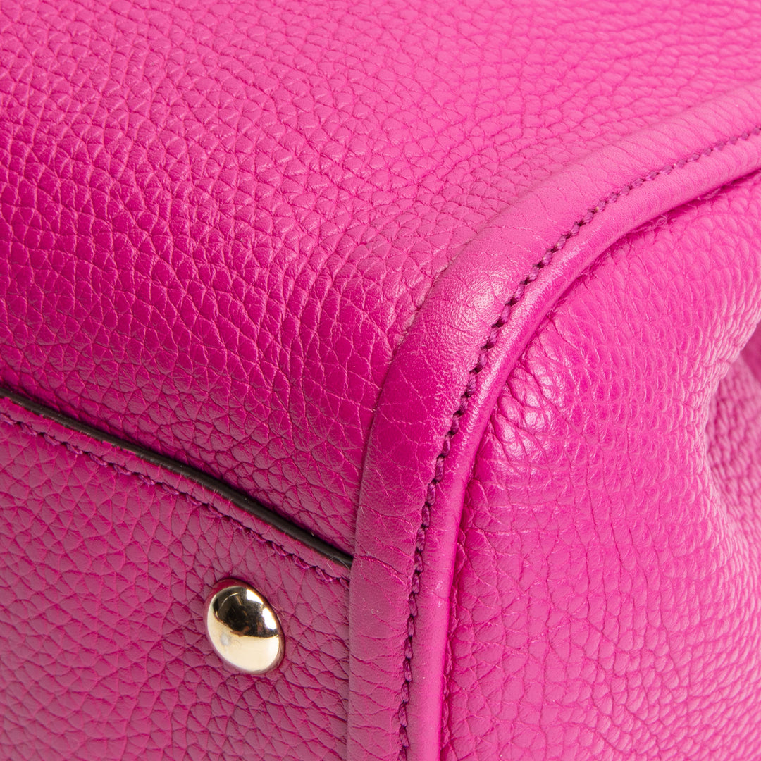 GUCCI Small Soho Shoulder Bag - Magenta