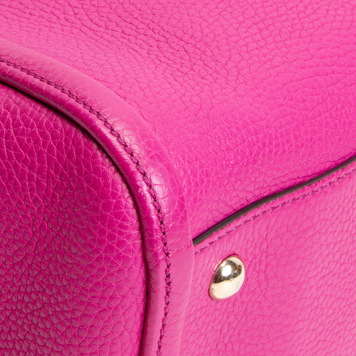 GUCCI Small Soho Shoulder Bag - Magenta