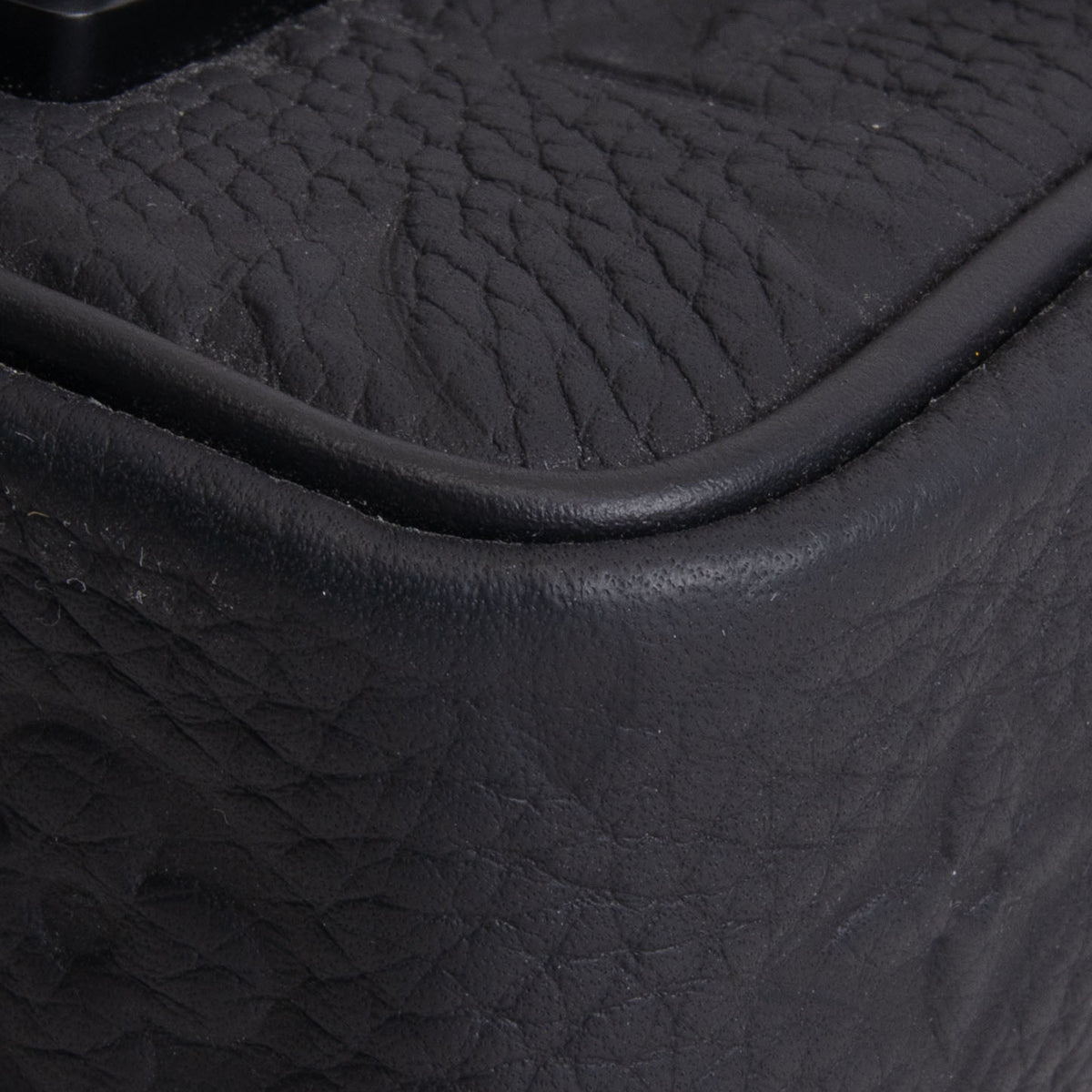 LOUIS VUITTON Taurillon Monogram Pico S Lock Messenger - Black