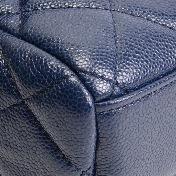 CHANEL Caviar Single Flap