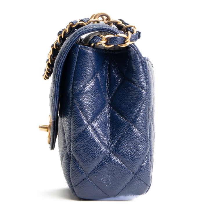 CHANEL Caviar Single Flap