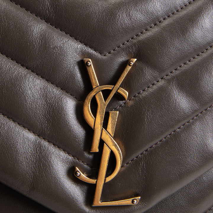 SAINT LAURENT Medium Loulou Shoulder Bag - Green