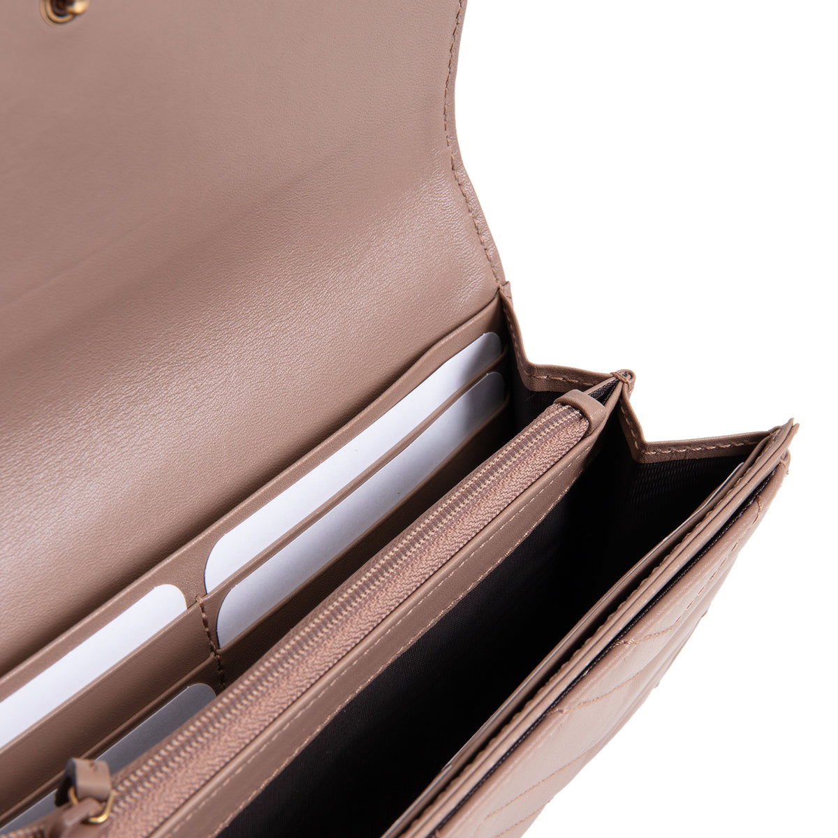GUCCI GG Marmont Matelasse Chevron Wallet