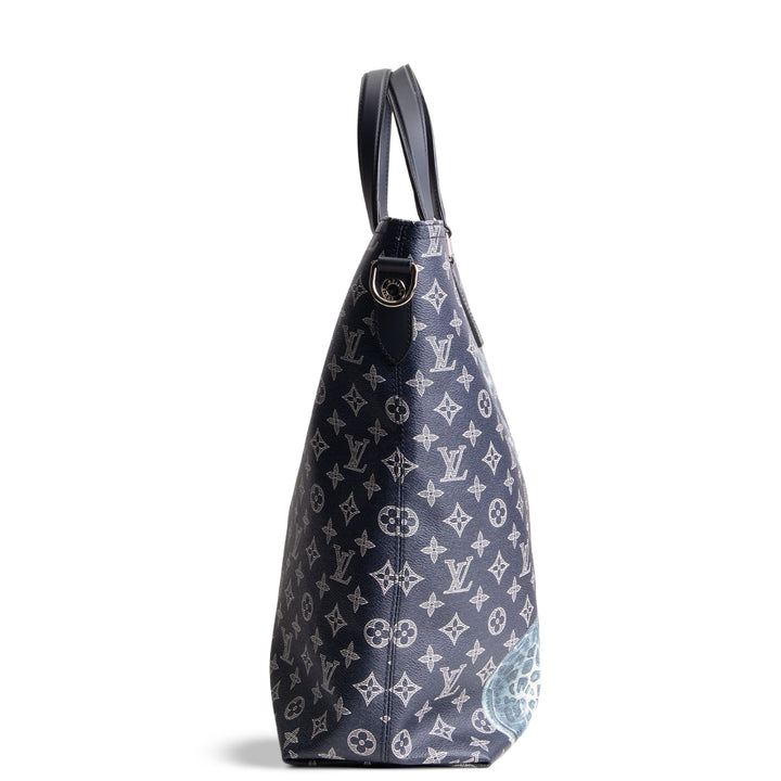 LOUIS VUITTON Savane Monogram Chapman Atlas Tote