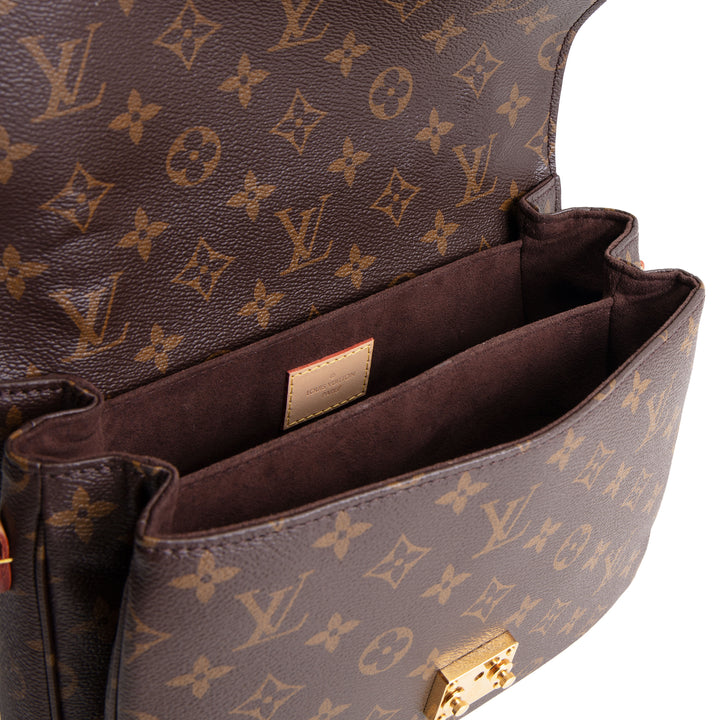 LOUIS VUITTON Monogram Pochette Metis Shoulder Bag