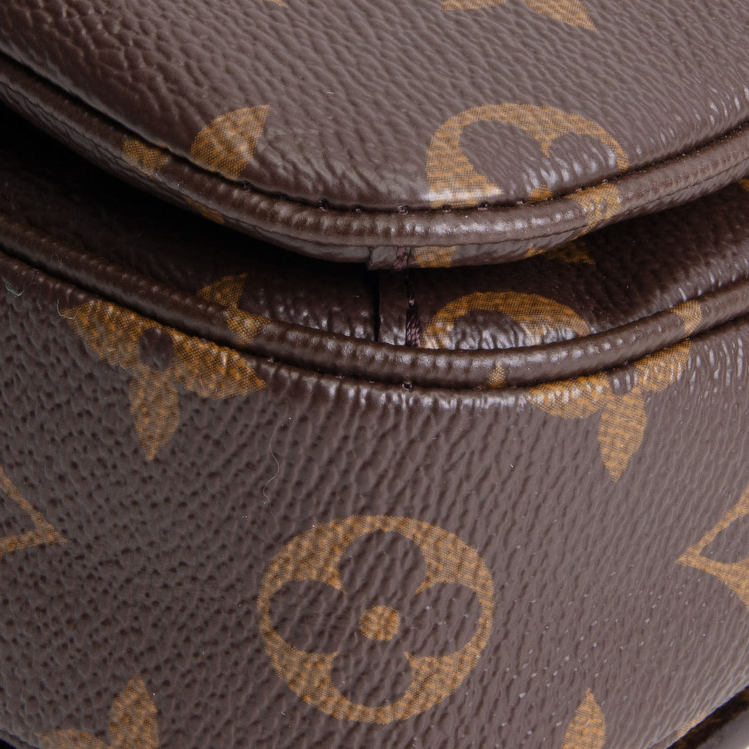 LOUIS VUITTON Monogram Pochette Metis Shoulder Bag