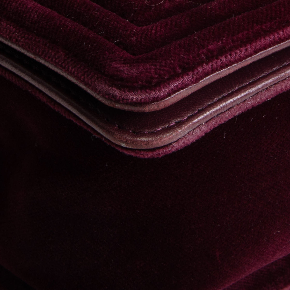 CHANEL Old Medium Velvet and Tweed Boy Flap