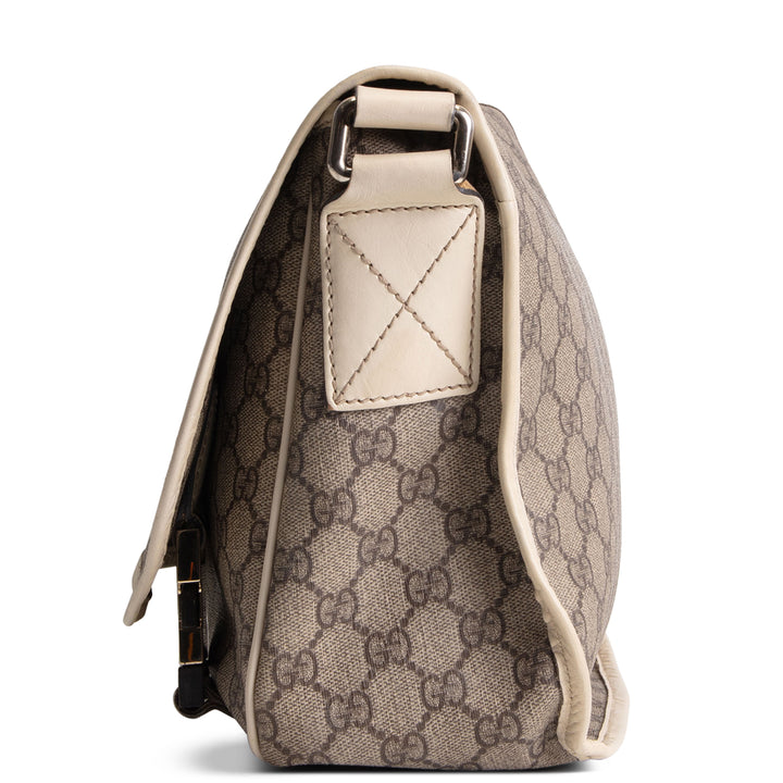 GUCCI GG Supreme Messenger