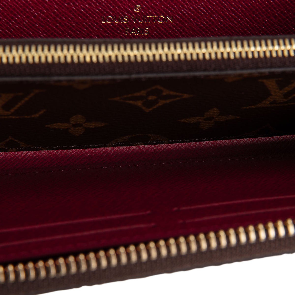 LOUIS VUITTON Monogram Clemence Wallet - Fuchsia