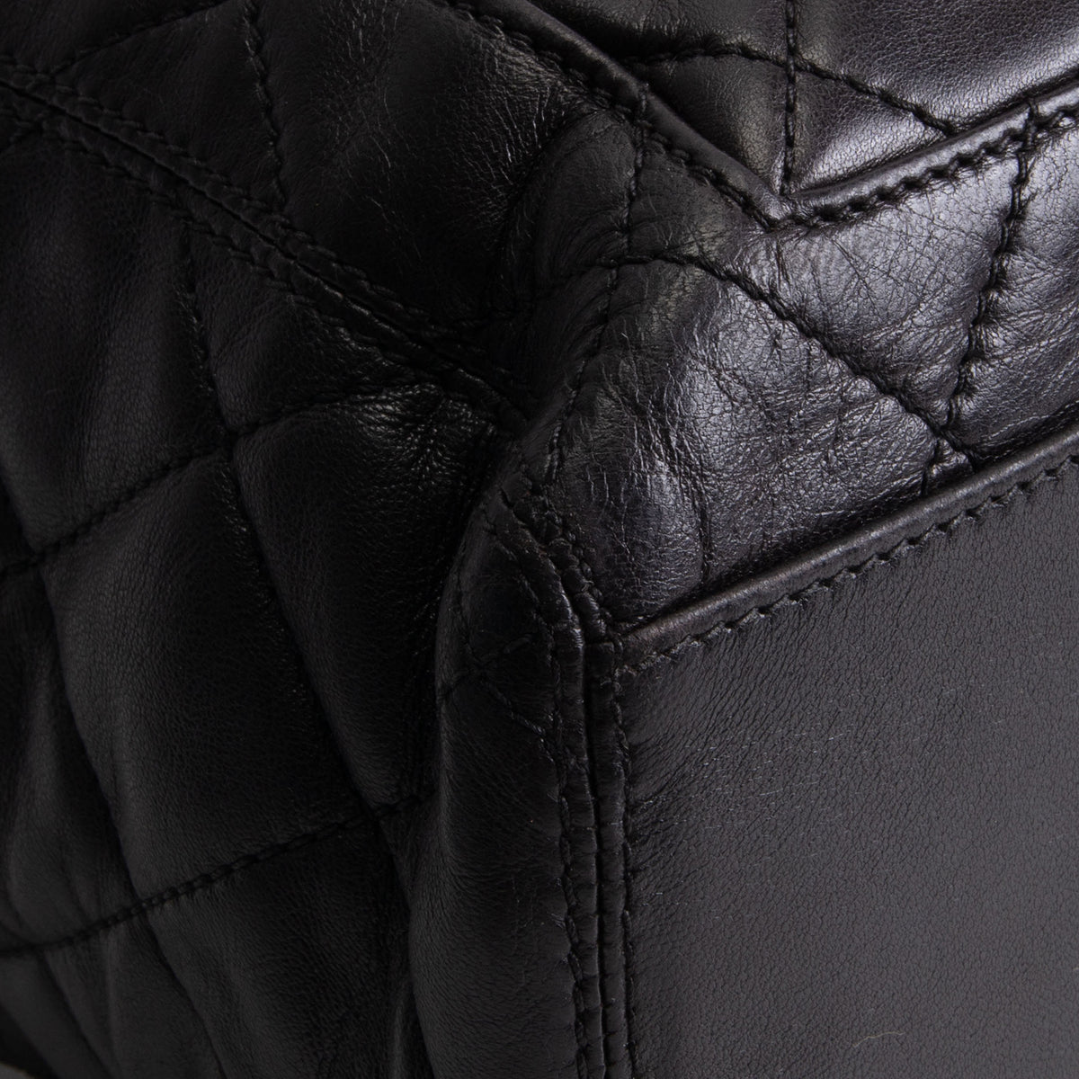 CHANEL Vintage Lambskin Quilted Front Pocket Tote - Black