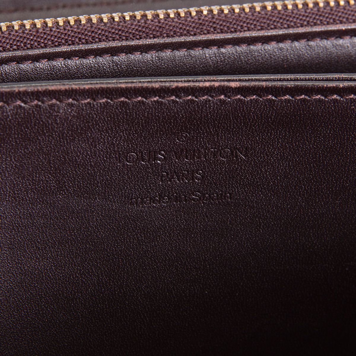 LOUIS VUITTON Vernis Monogram Zippy Wallet