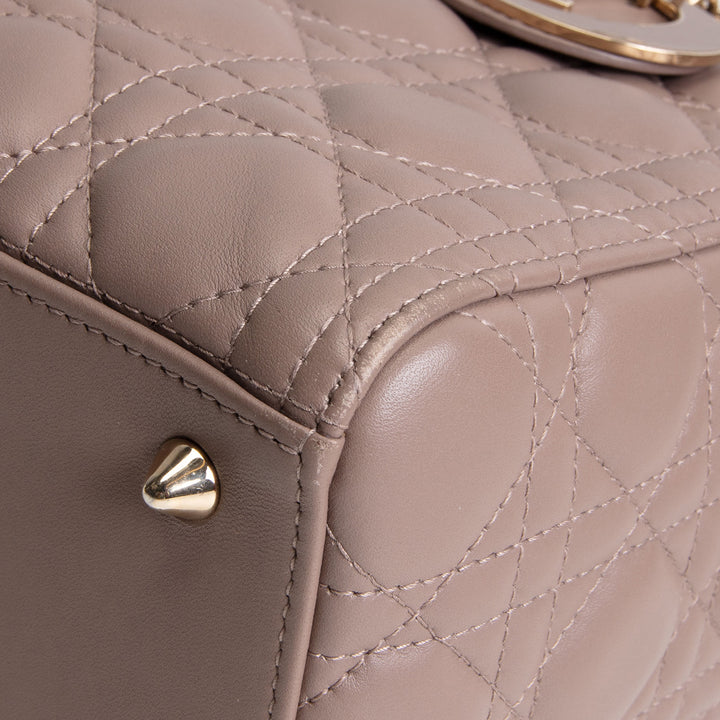 DIOR Medium Lady Dior - Taupe Lambskin