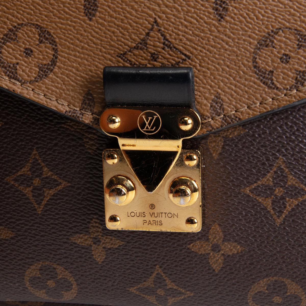 LOUIS VUITTON Reverse Monogram Pochette Metis OUTLET FINAL SALE