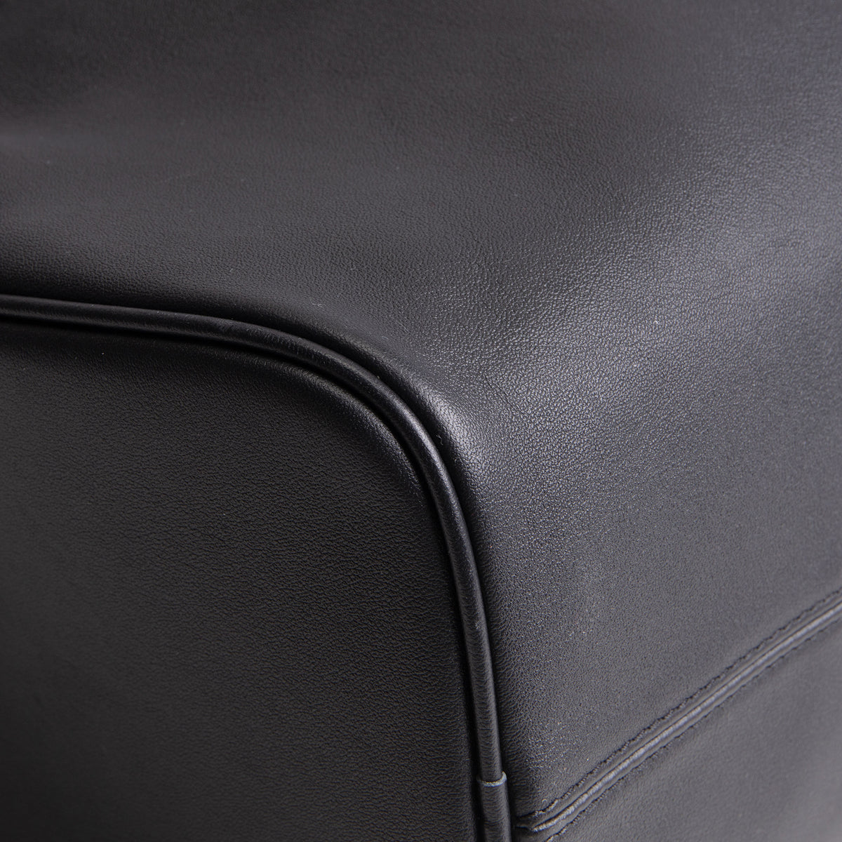 LOUIS VUITTON Speedpocket PM - Black