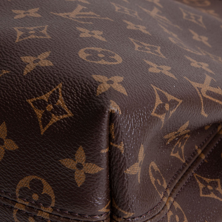 LOUIS VUITTON Monogram Graceful PM
