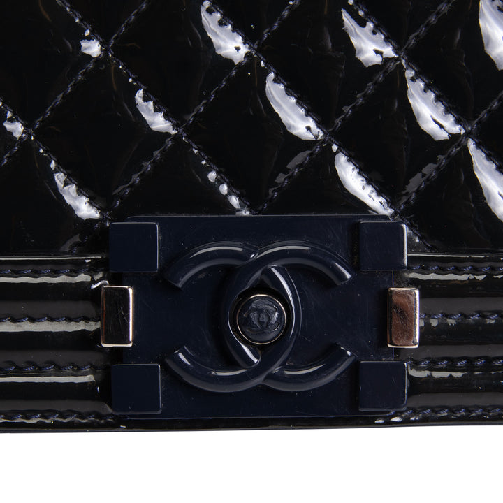 CHANEL Medium Patent Plexiglass Boy Bag - Navy