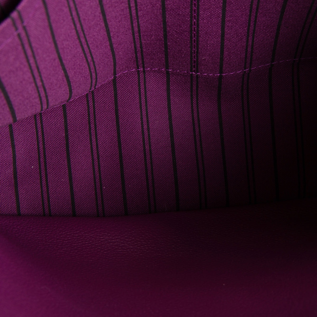 LOUIS VUITTON Empreinte Montaigne MM - Purple