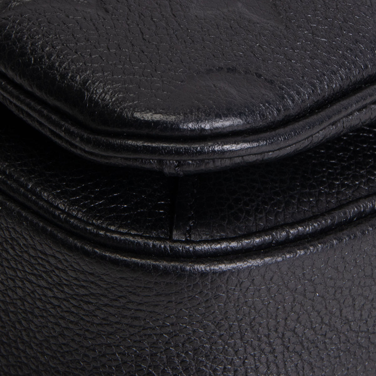 LOUIS VUITTON Monogram Empreinte Pochette Metis - Black
