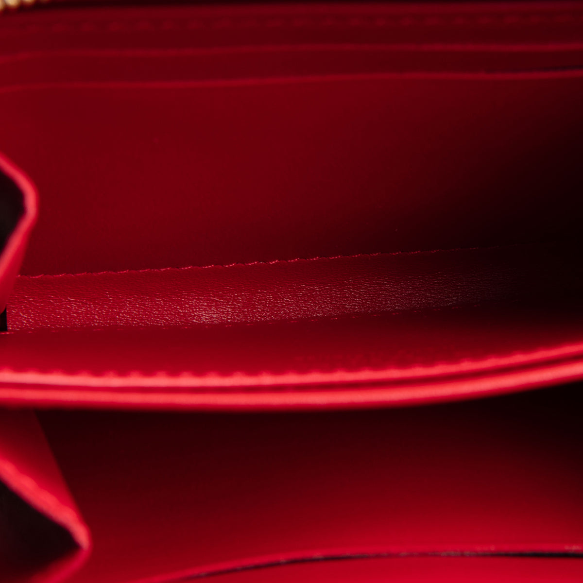 LOUIS VUITTON Vernis Monogram Zippy Wallet