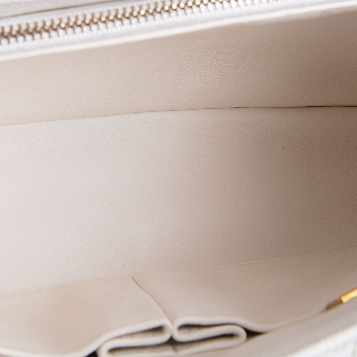 CHANEL Coco Top Handle Flap Quilted Caviar - White