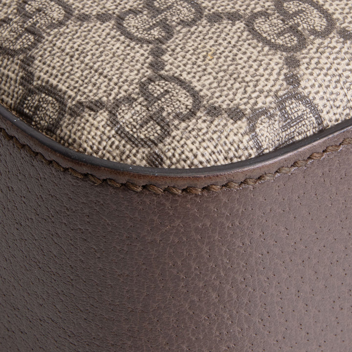 GUCCI GG Supreme Neo Vintage Crossbody