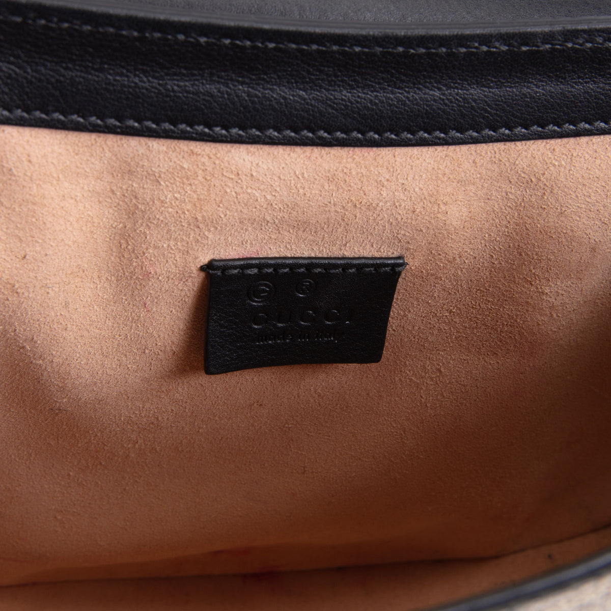 GUCCI GG Supreme Web Padlock Messenger - Medium