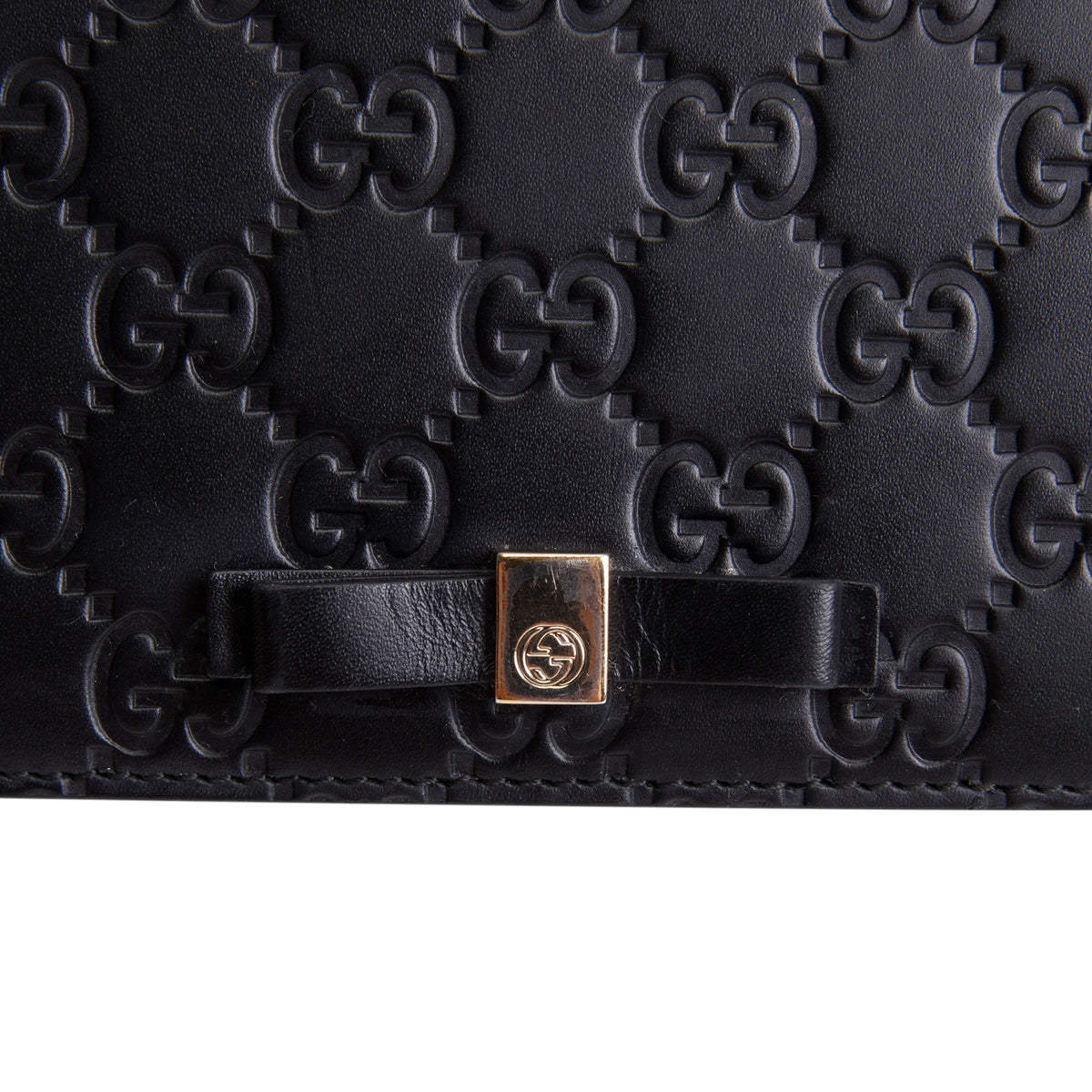 GUCCI Guccissima Bowy Chain Wallet