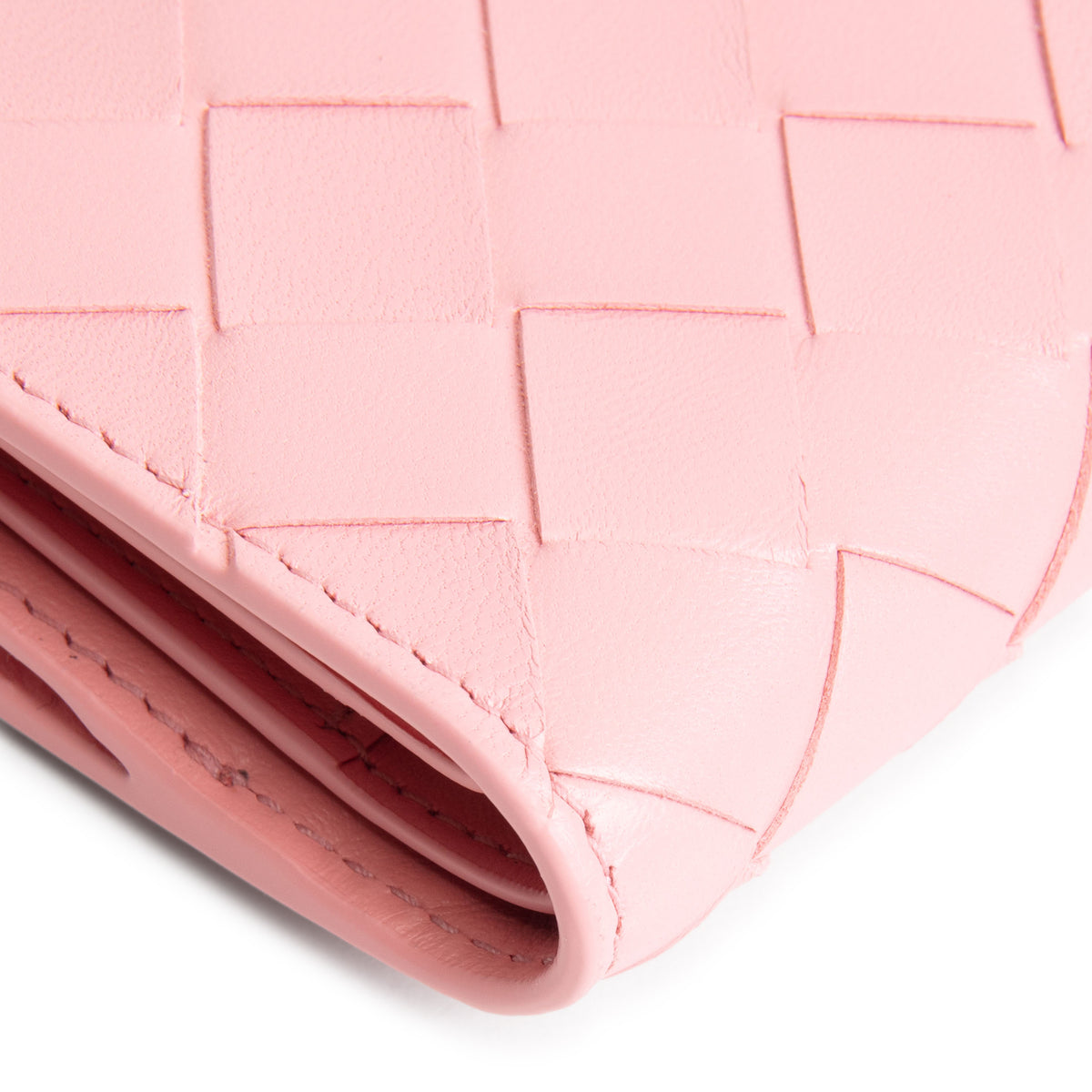 BOTTEGA VENETA Intrecciato Bifold Wallet - Blush/Pink
