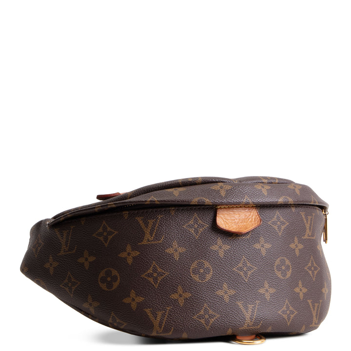 LOUIS VUITTON Monogram Bumbag