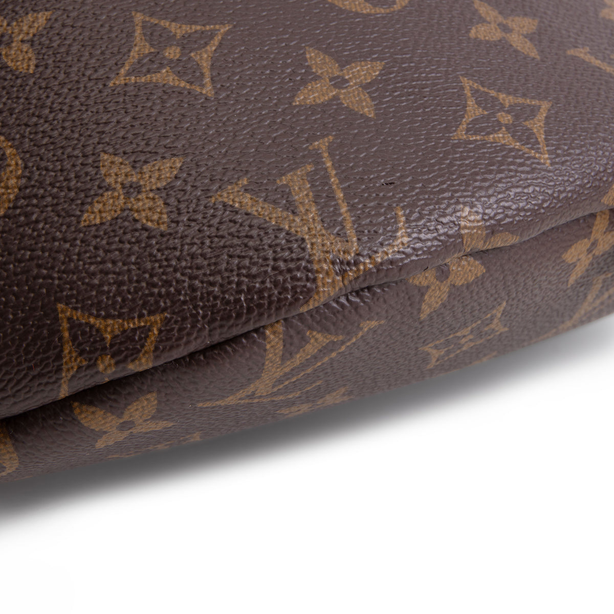 LOUIS VUITTON Monogram Bumbag