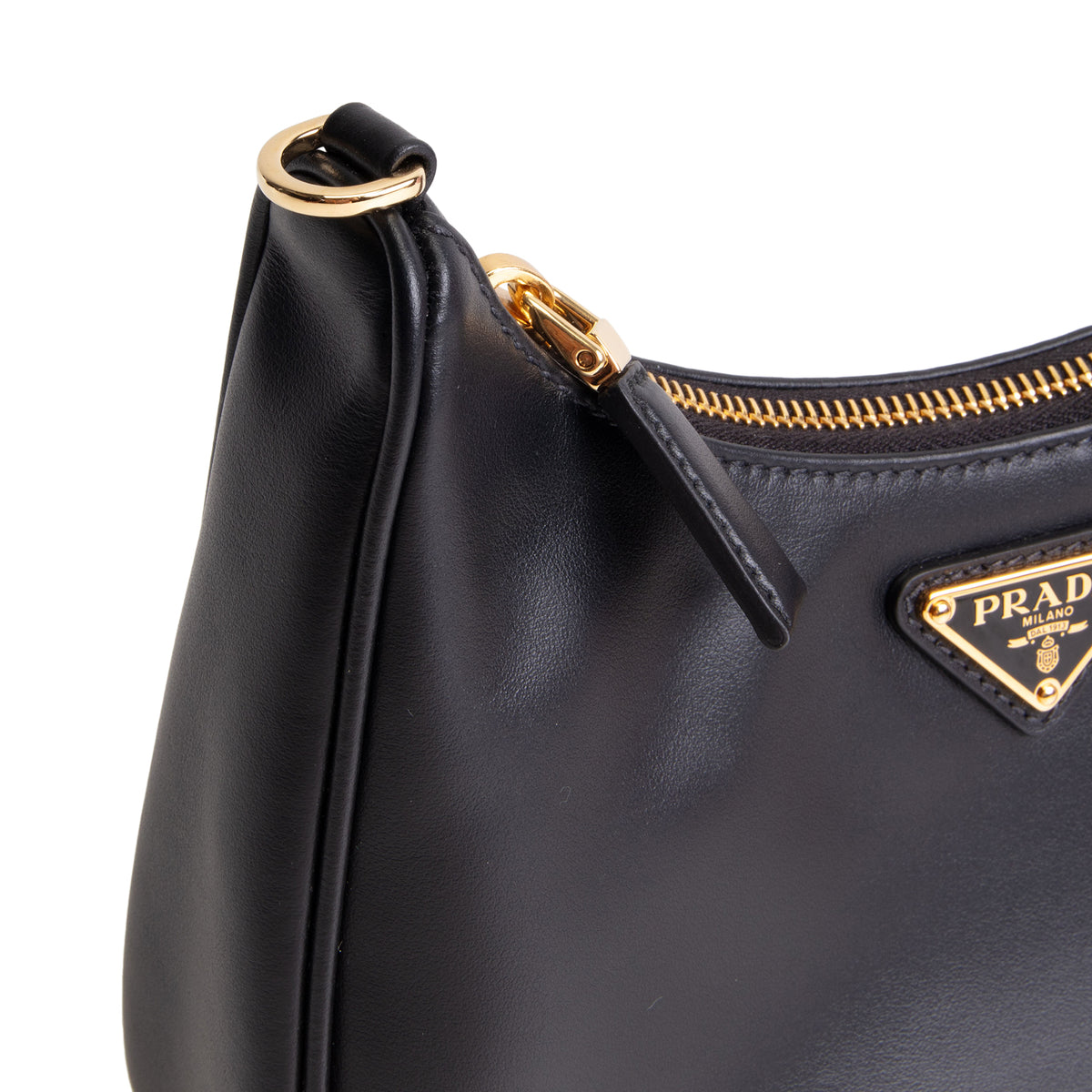 PRADA Saffiano Leather Re-Edition 2005 - Black/Gold