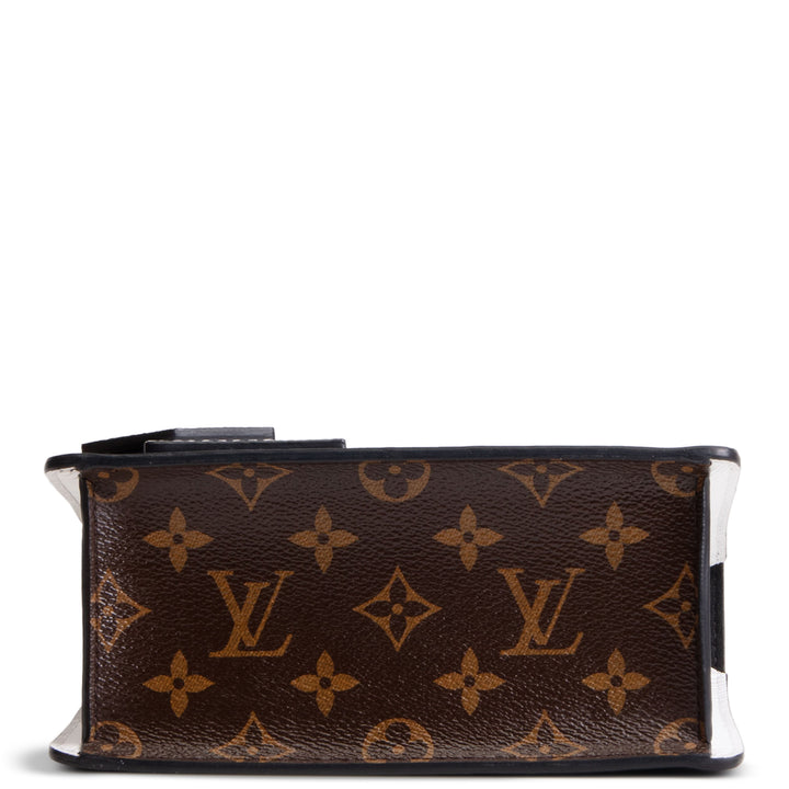 LOUIS VUITTON Vernis Epi Monogram Spring Street - Black