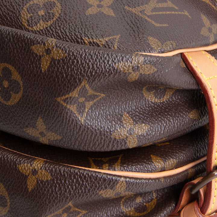 LOUIS VUITTON Vintage Monogram Saumur 30