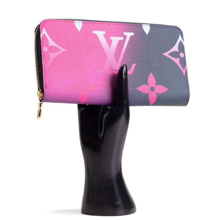 LOUIS VUITTON Zippy Wallet - Midnight Fuchsia