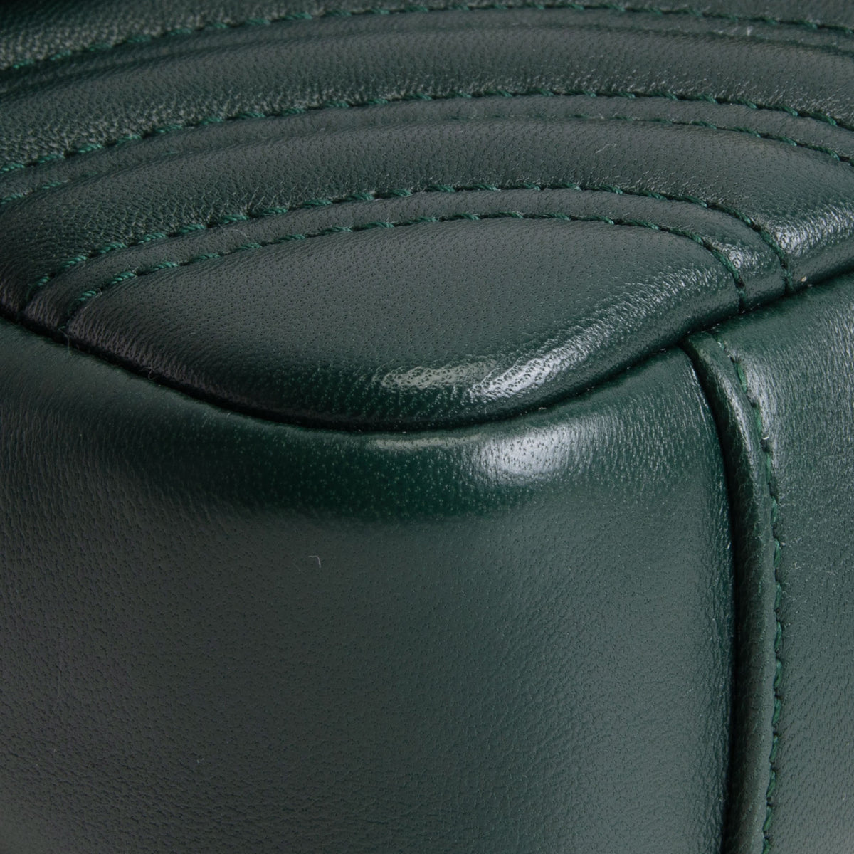 GUCCI GG Marmont Small Shoulder Bag