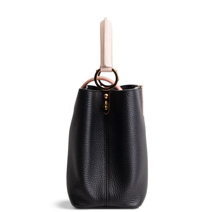 LOUIS VUITTON Capucines MM