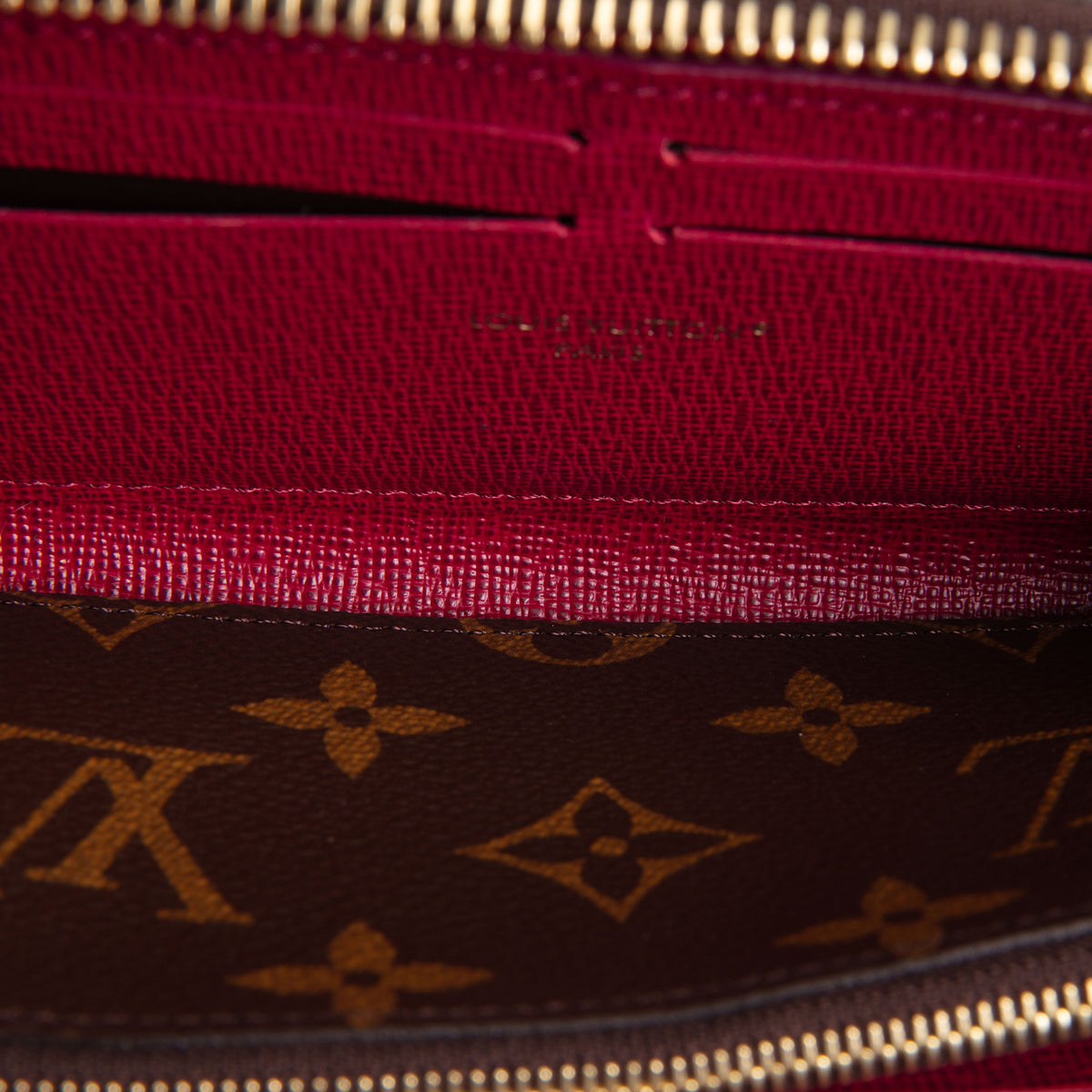 LOUIS VUITTON Monogram Clemence Wallet - Fuchsia