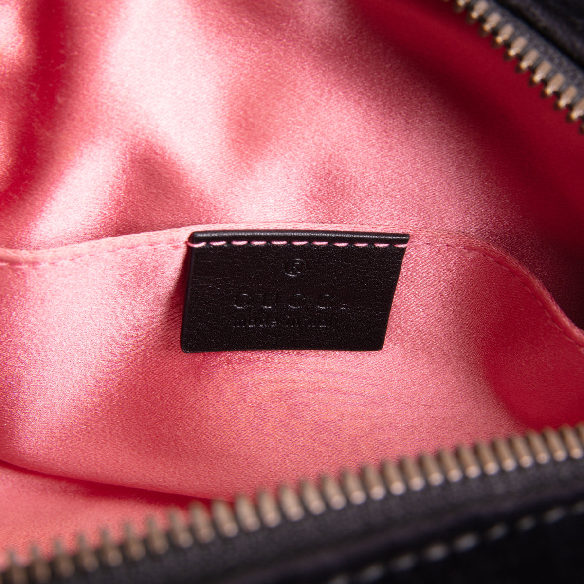 GUCCI GG Marmont Velvet Belt Bag