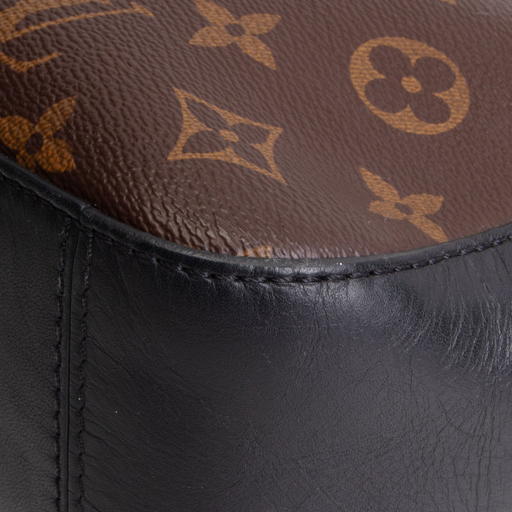 LOUIS VUITTON Saintonge Monogram Crossbody