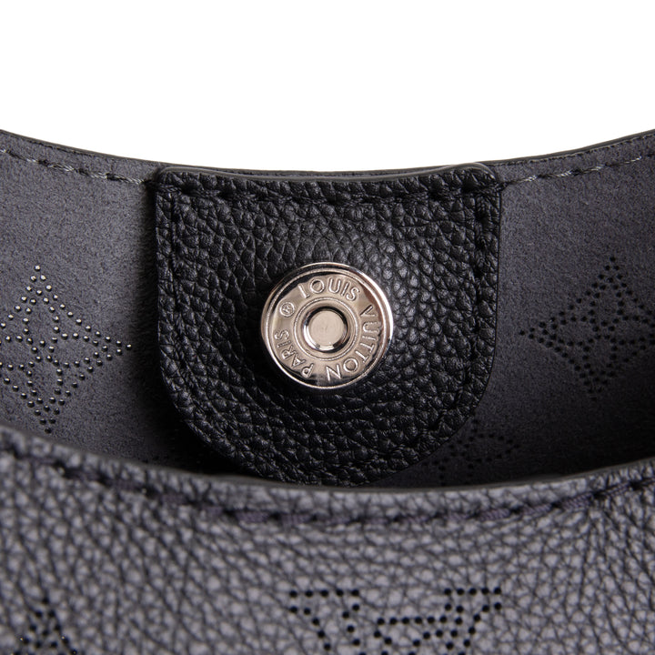 LOUIS VUITTON Carmel Mahina Hobo - Black