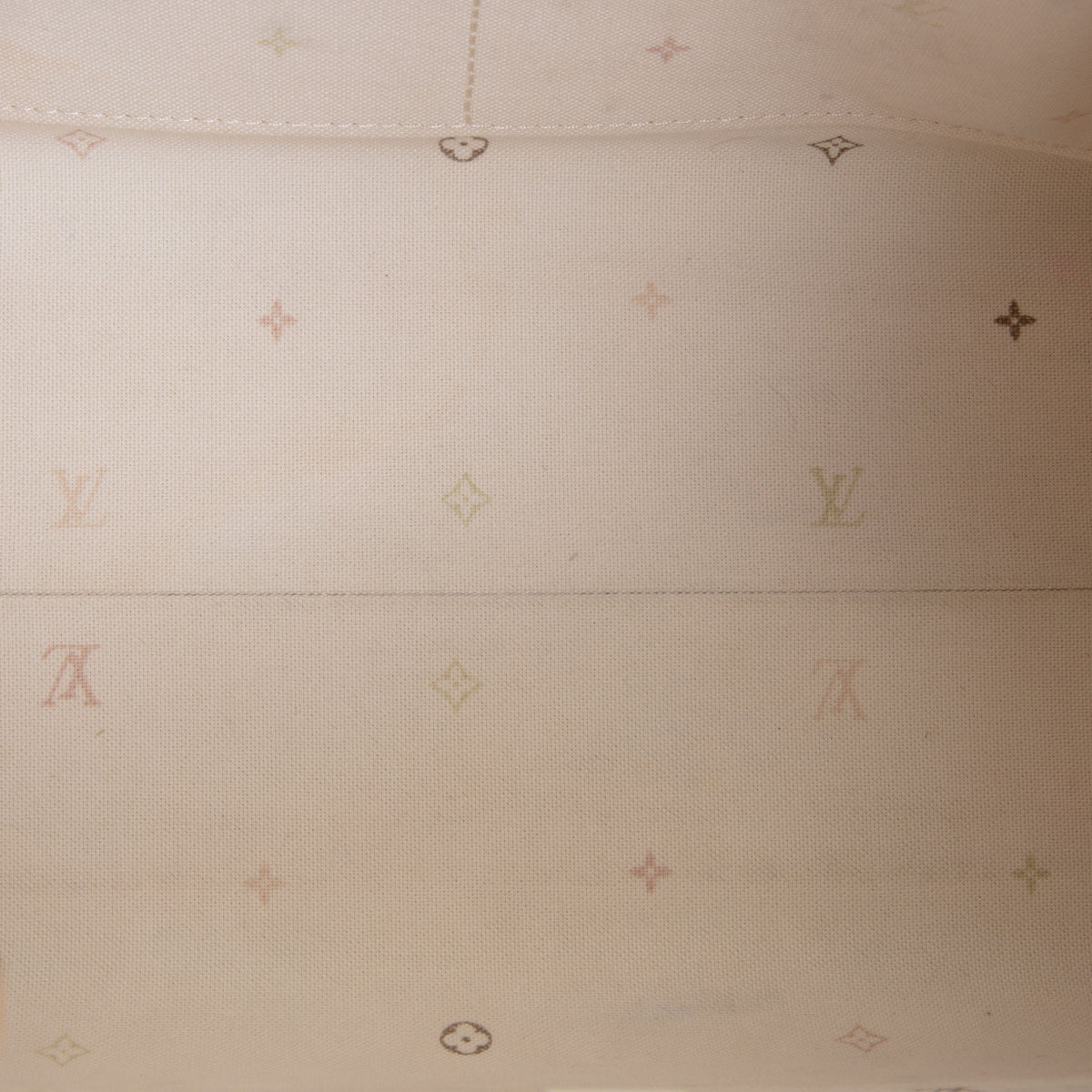 LOUIS VUITTON OnTheGo Giant Monogram Empreinte Spring In The City Sunset MM - Khaki OUTLET FINAL SALE