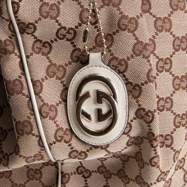 GUCCI GG Canvas Large Sukey - OUTLET FINAL SALE