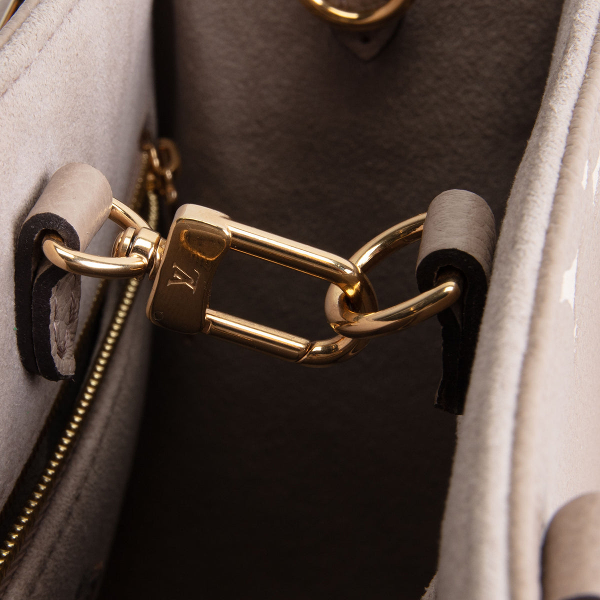 LOUIS VUITTON Monogram Empreinte Bicolor OnTheGo PM - Dove/Cream