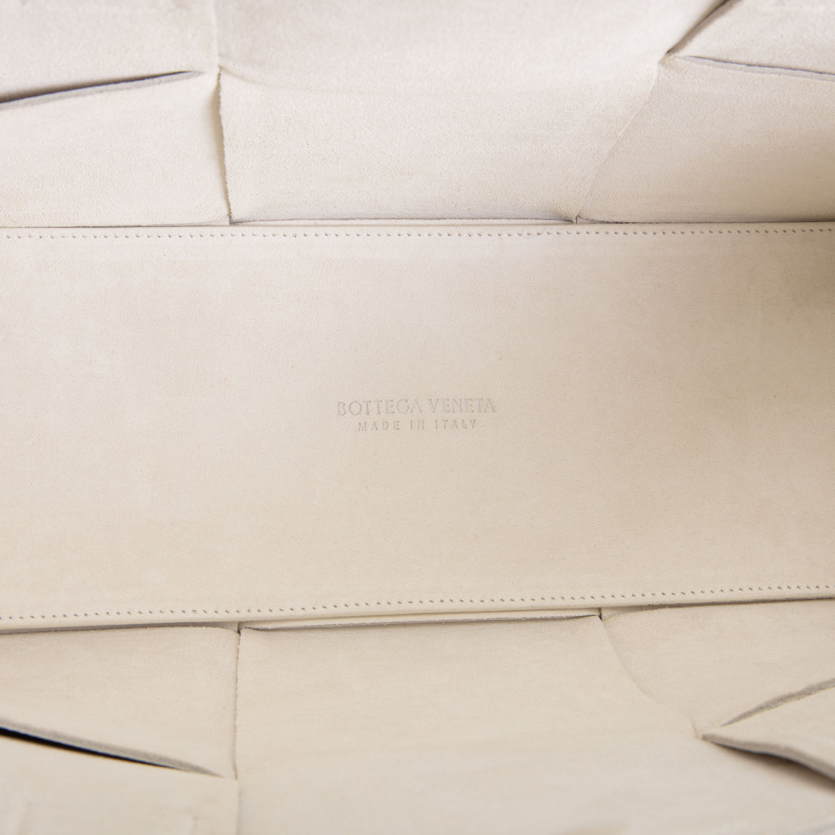 BOTTEGA VENETA Small Arco Maxi Intrecciato Tote - White