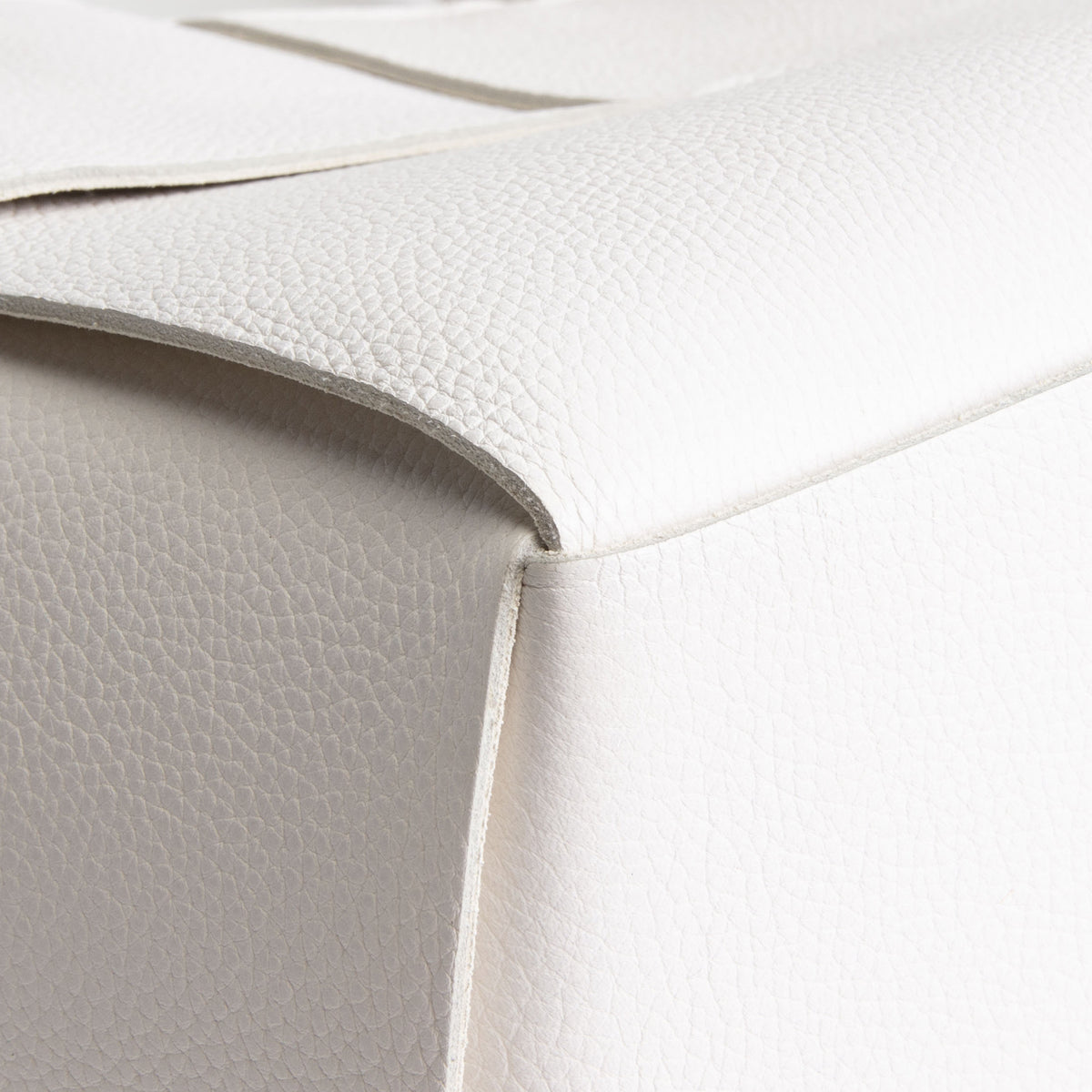 BOTTEGA VENETA Small Arco Maxi Intrecciato Tote - White